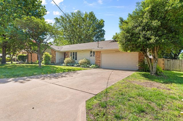 1360 E Lafayette Street, Springfield, MO 65804