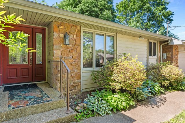 1360 E Lafayette Street, Springfield, MO 65804