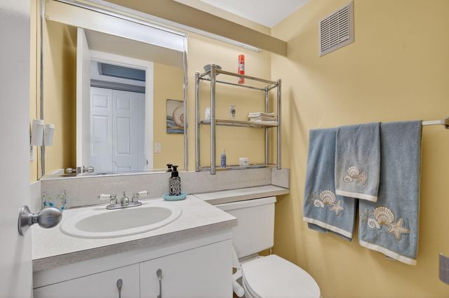 3012 Oakridge A, Deerfield Beach, FL 33442