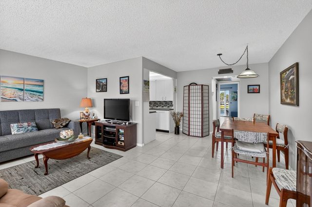 3012 Oakridge A, Deerfield Beach, FL 33442