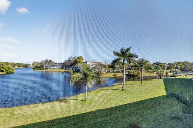 3012 Oakridge A, Deerfield Beach, FL 33442