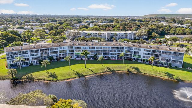 3012 Oakridge A, Deerfield Beach, FL 33442