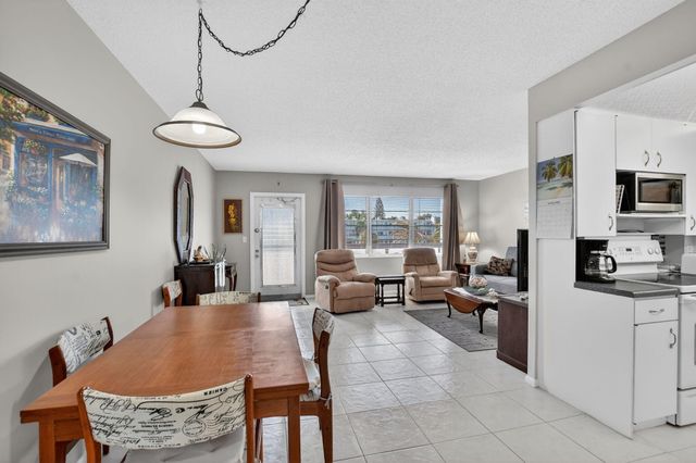 3012 Oakridge A, Deerfield Beach, FL 33442