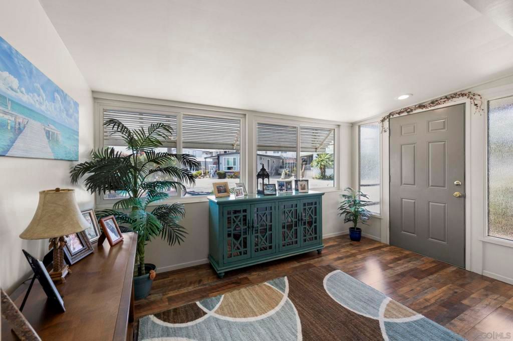 Image 13 of property listing at 116 Havenview Ln, Oceanside, CA 92056