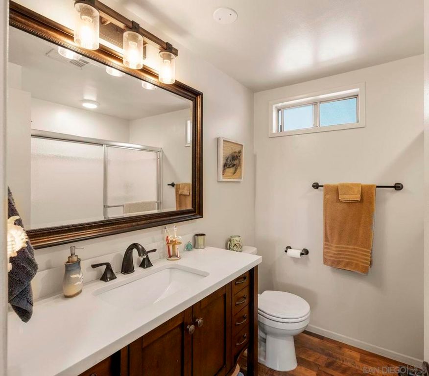 Image 20 of property listing at 116 Havenview Ln, Oceanside, CA 92056