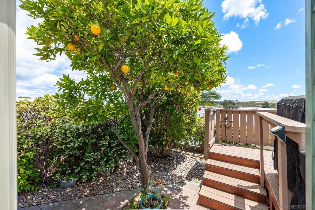 Image 23 of property listing at 116 Havenview Ln, Oceanside, CA 92056