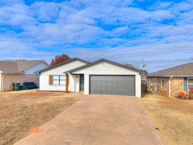 31 Hillcrest Drive, Chickasha, OK 73018