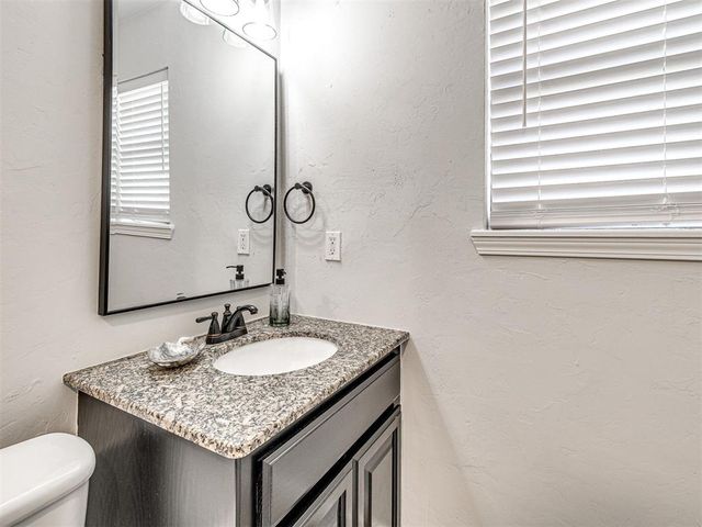 31 Hillcrest Drive, Chickasha, OK 73018