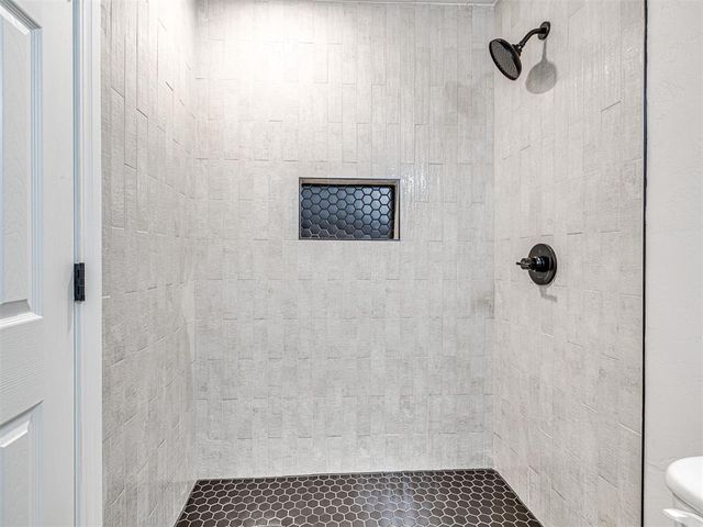 31 Hillcrest Drive, Chickasha, OK 73018