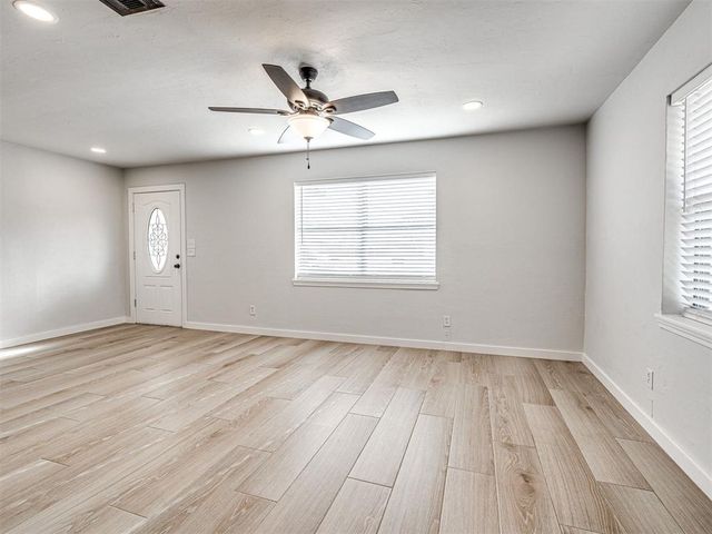 31 Hillcrest Drive, Chickasha, OK 73018