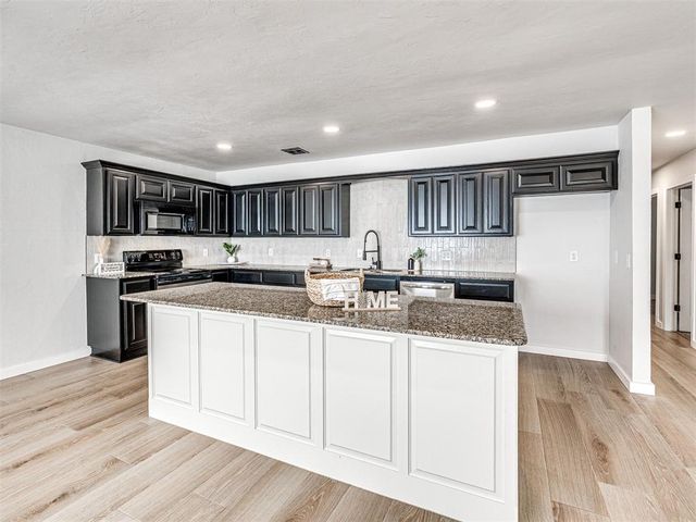 31 Hillcrest Drive, Chickasha, OK 73018