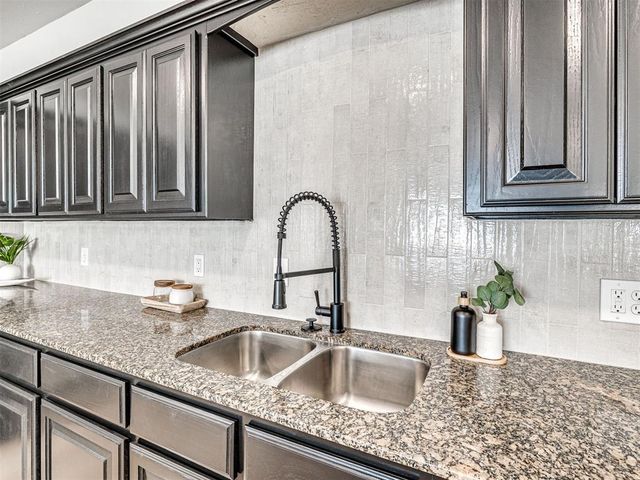 31 Hillcrest Drive, Chickasha, OK 73018