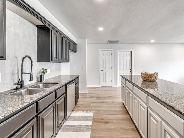 31 Hillcrest Drive, Chickasha, OK 73018