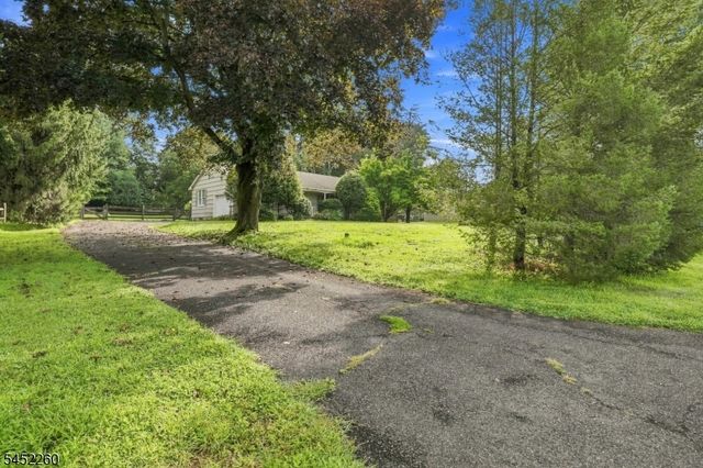 120 Main St, Califon Boro, NJ 07830