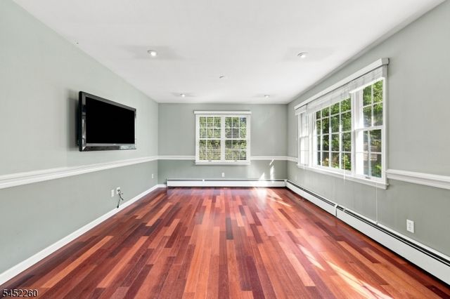 120 Main St, Califon Boro, NJ 07830