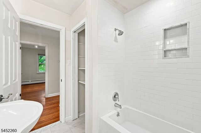 120 Main St, Califon Boro, NJ 07830