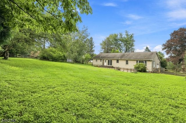 120 Main St, Califon Boro, NJ 07830