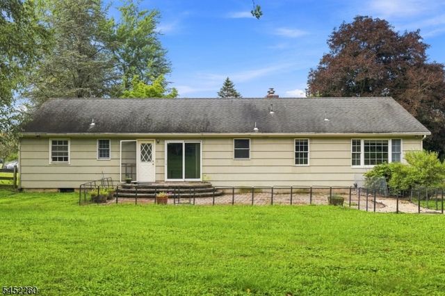 120 Main St, Califon Boro, NJ 07830