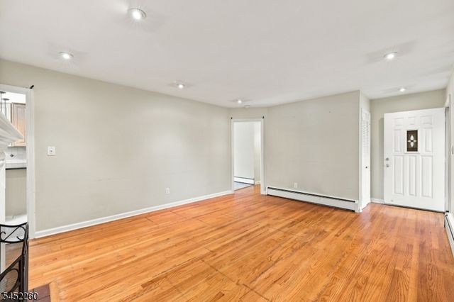 120 Main St, Califon Boro, NJ 07830