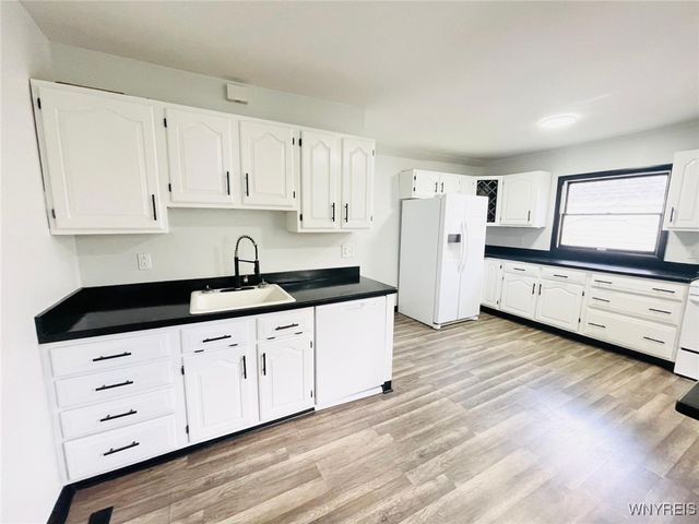 395 Dearborn Street, Buffalo, NY 14207