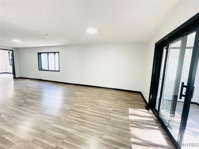 395 Dearborn Street, Buffalo, NY 14207