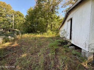 184 Old Midway Rd, Lenoir City, TN 37772