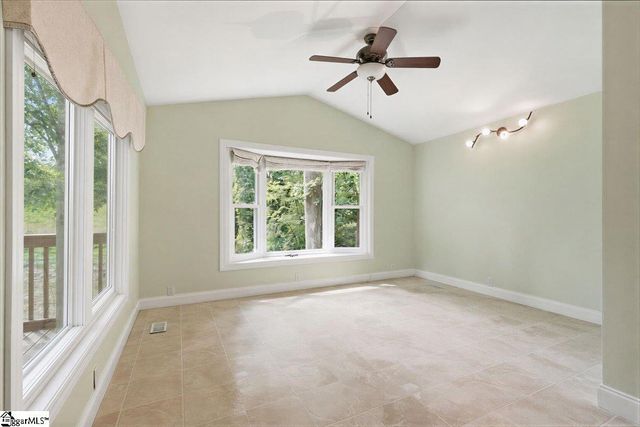 9 Yorkshire Drive, Greenville, SC 29615