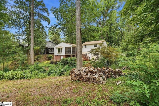 9 Yorkshire Drive, Greenville, SC 29615