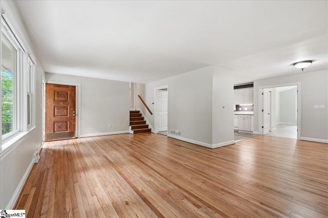 9 Yorkshire Drive, Greenville, SC 29615