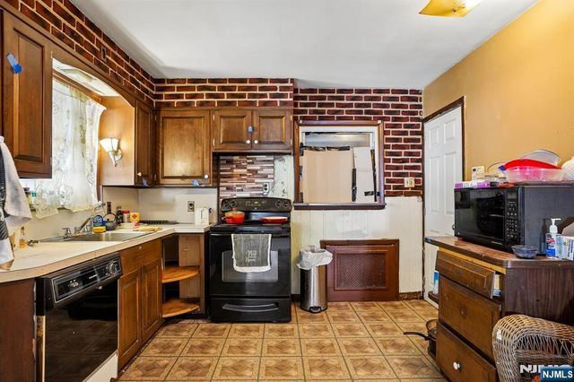 24 Springer Street, Belleville, NJ 07109
