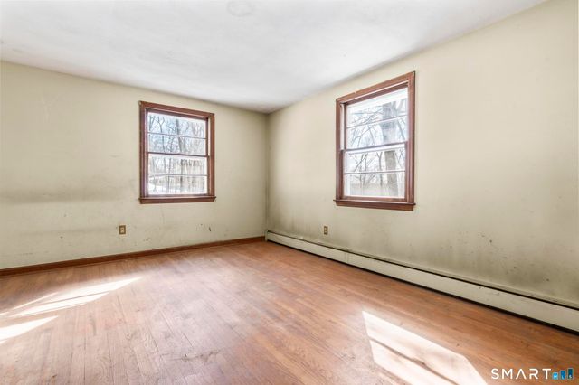 9 New Light Drive, Danbury, CT 06810