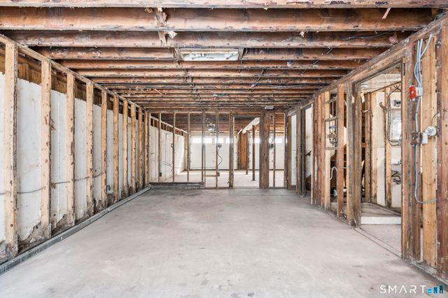 9 New Light Drive, Danbury, CT 06810