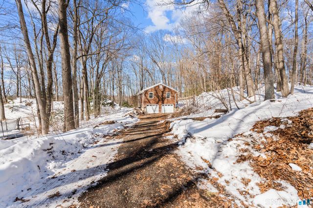 9 New Light Drive, Danbury, CT 06810