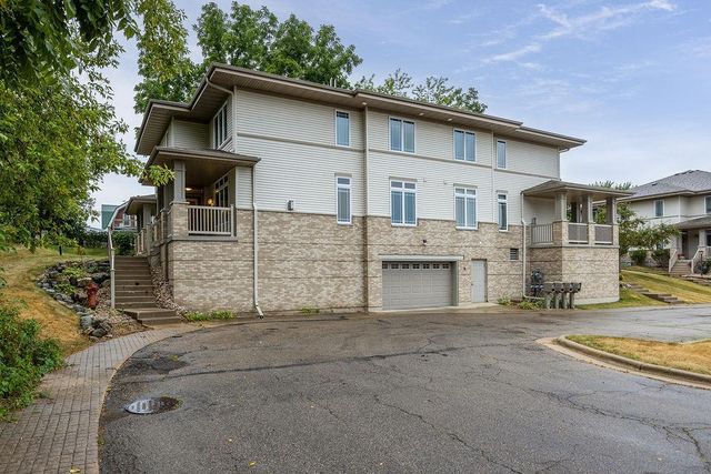 131 Carriage Way, Deforest, WI 53532