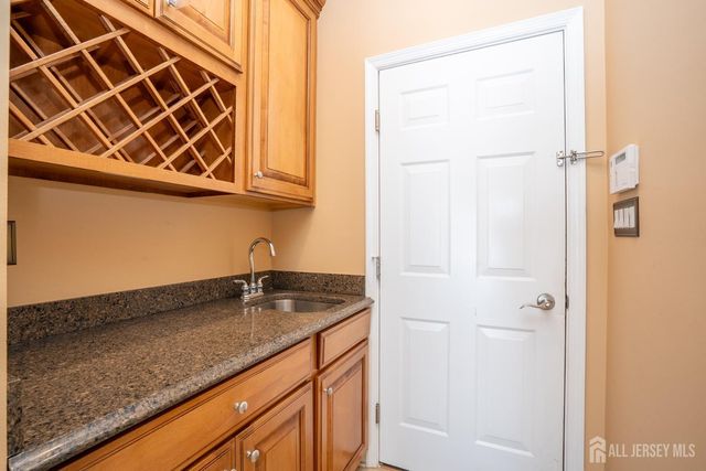 2 Rustic Court, Monroe, NJ 08831