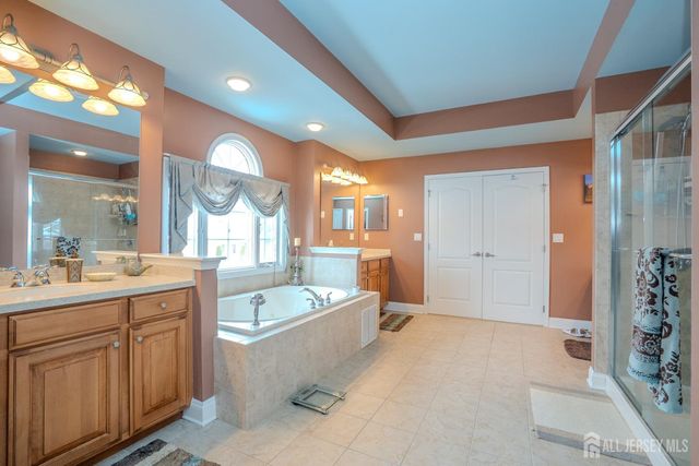 2 Rustic Court, Monroe, NJ 08831