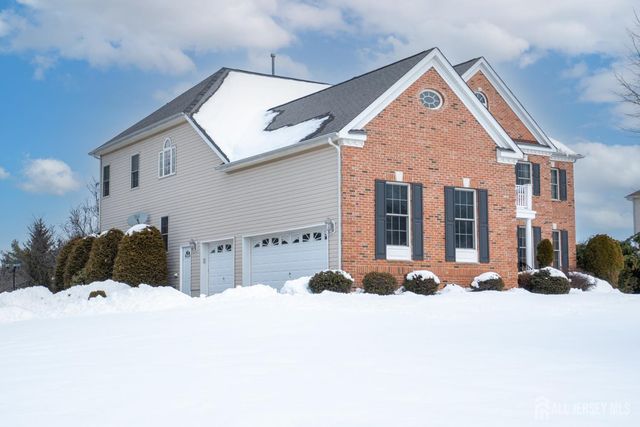 2 Rustic Court, Monroe, NJ 08831