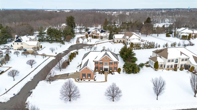 2 Rustic Court, Monroe, NJ 08831