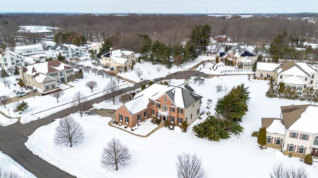 2 Rustic Court, Monroe, NJ 08831