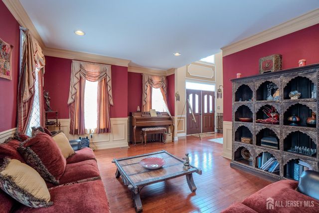 2 Rustic Court, Monroe, NJ 08831