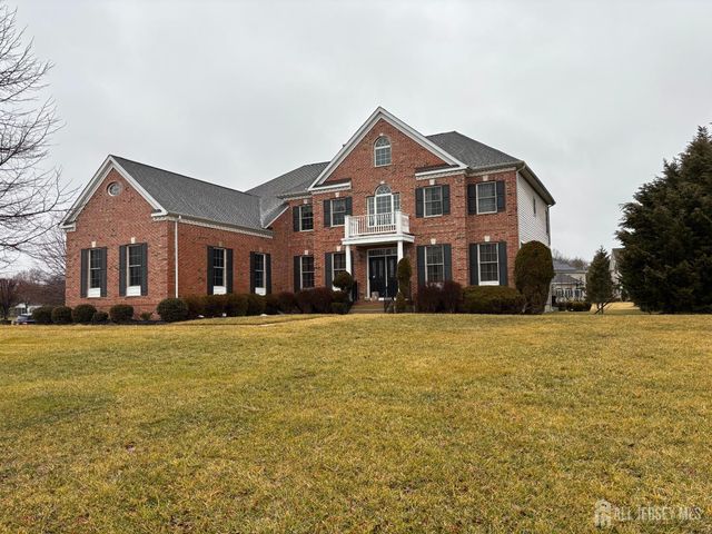 2 Rustic Court, Monroe, NJ 08831