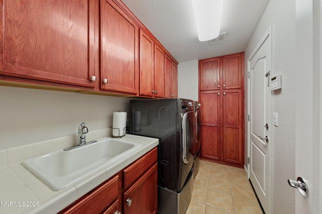 8135 Fire Opal Lane, Reno, NV 89506