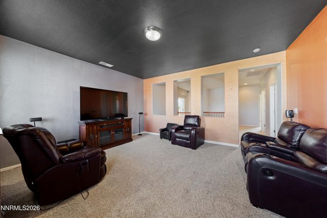 8135 Fire Opal Lane, Reno, NV 89506