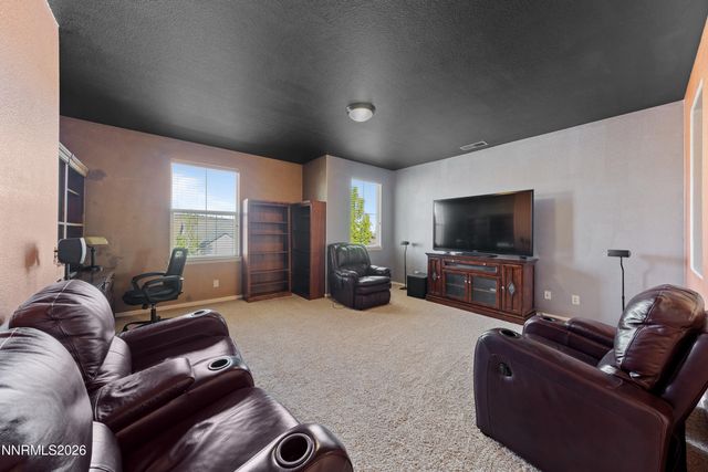 8135 Fire Opal Lane, Reno, NV 89506