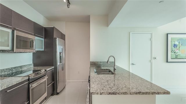 951 Brickell Ave 1206, Miami, FL 33131