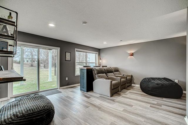 2046 Highland Circle, Hudson, WI 54016