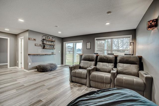 2046 Highland Circle, Hudson, WI 54016