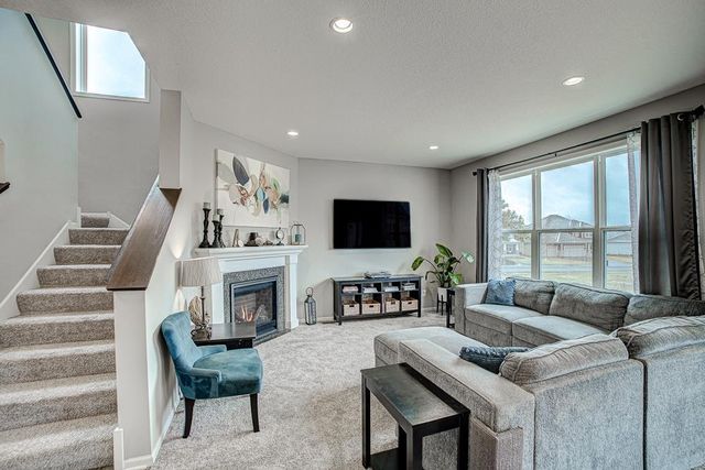 2046 Highland Circle, Hudson, WI 54016