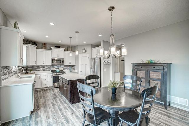 2046 Highland Circle, Hudson, WI 54016