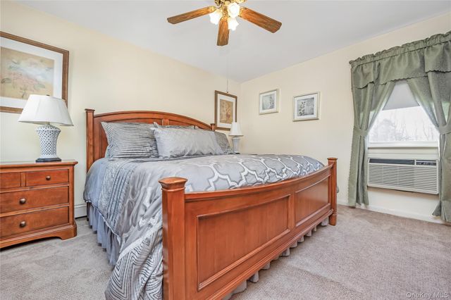 10 Leanore Drive, Farmingdale, NY 11735